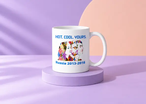 Кружка с принтом HOT. COOL. YOURS. — пример работы GetCups